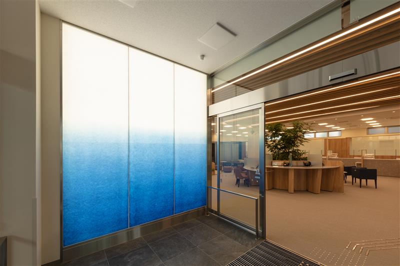 藍染和紙の光壁 「ぼかし染め 海模様」