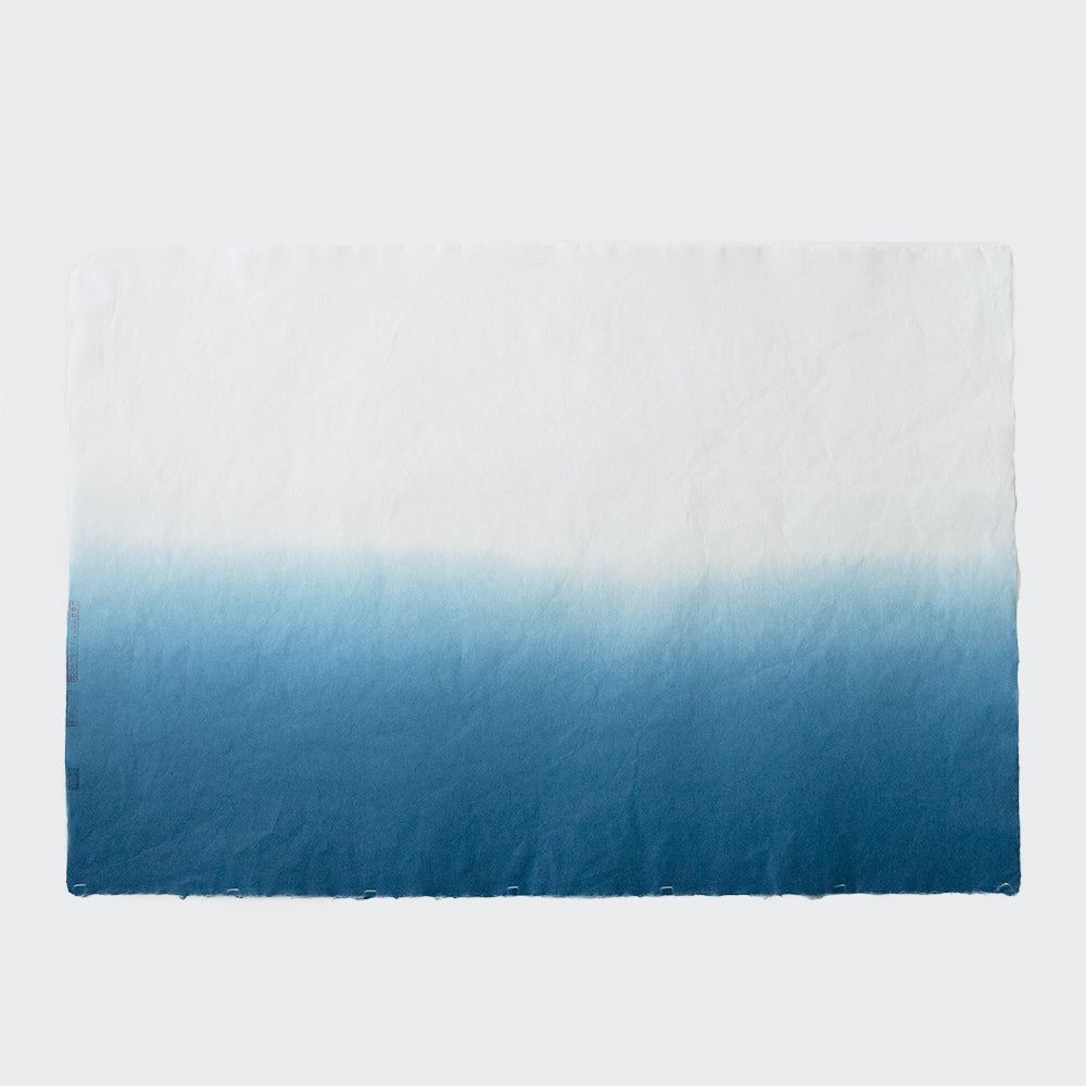 藍染め和紙 グラデーション 平版 横 ＊在庫切れの場合1〜2週間程で納品
