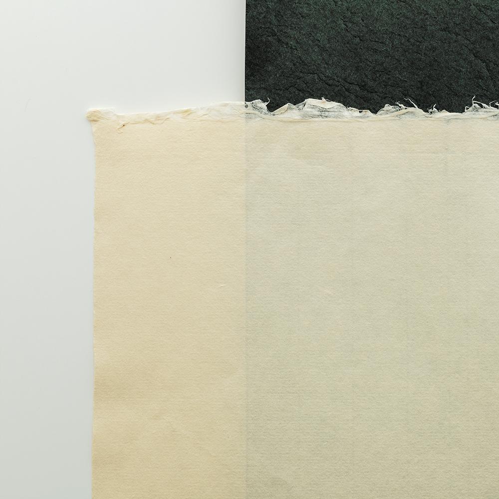 62×93cm　国産手漉き和紙　30枚 DHM-9 宇和仙 | アワガミファクトリー オンラインストア │ 阿波和紙の通販