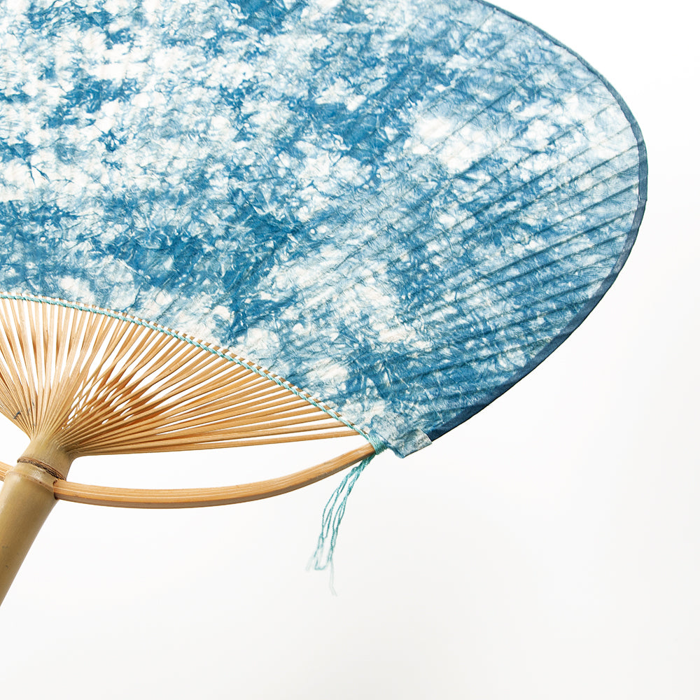 藍染め うちわ ぼかし | アワガミファクトリー オンラインストア
